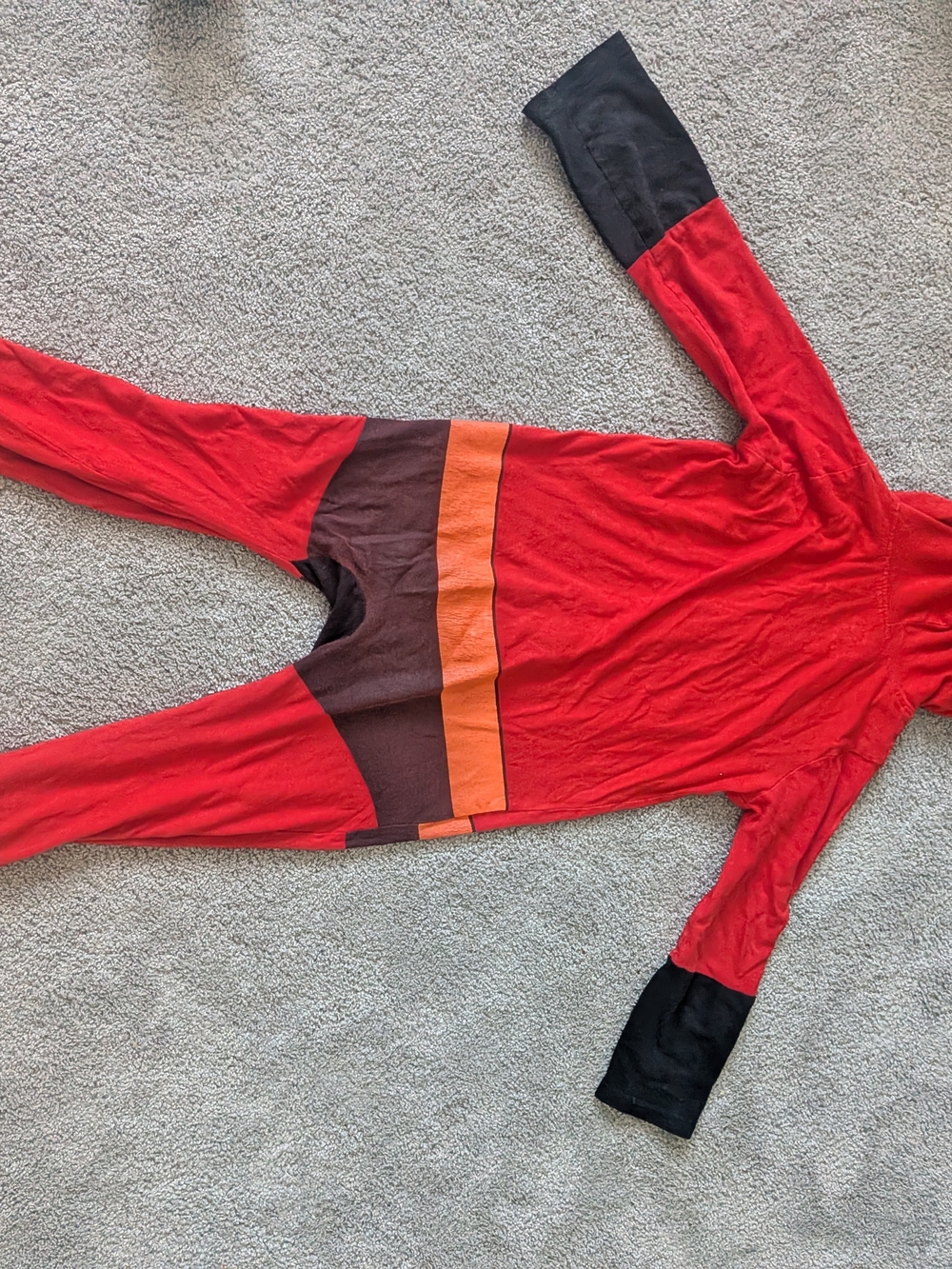 The Incredibles Superhero Costume with Hood 5T - Picture 5 of 5
